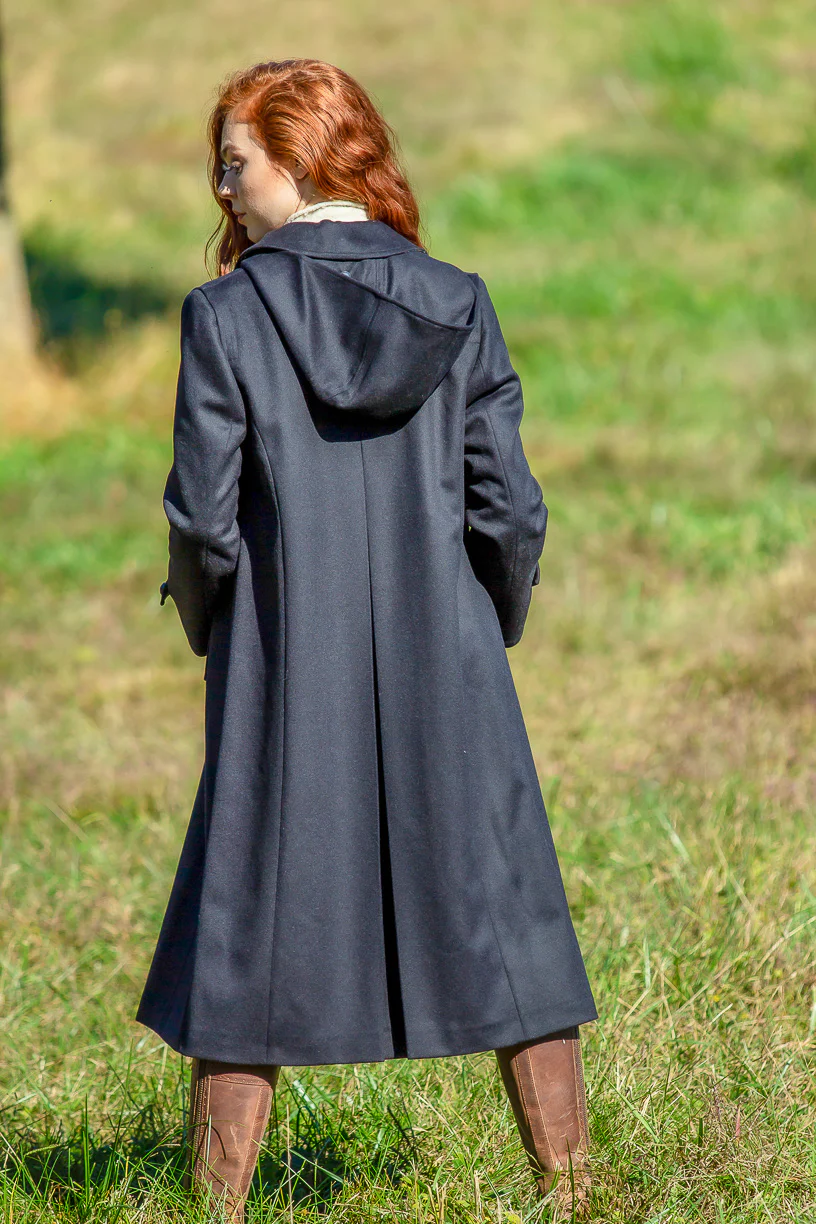 Silvia - Women's Traditional Loden Wool Coat in Navy Blue - Image 4